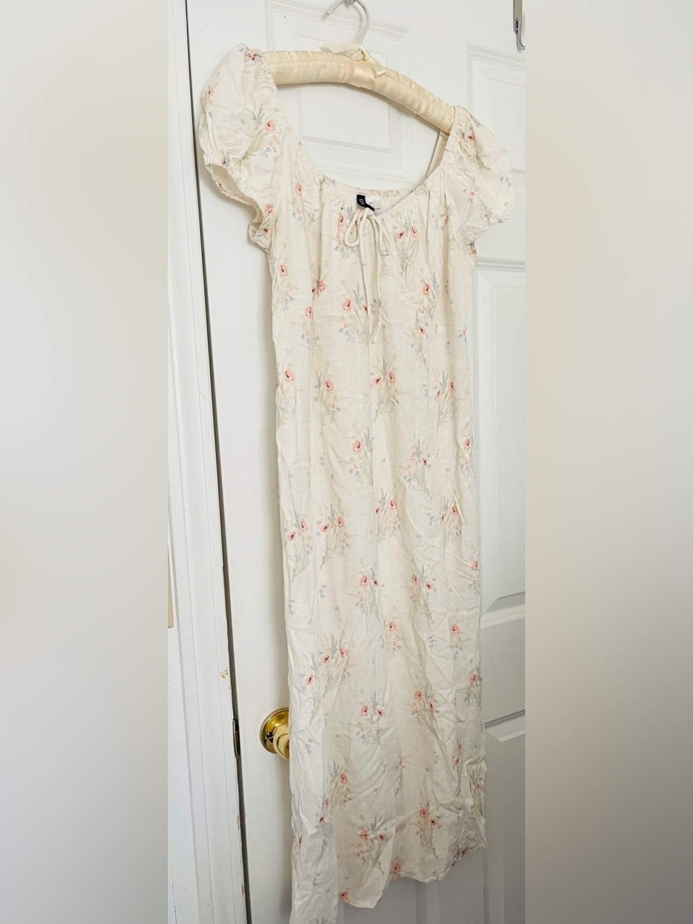 H&M Divided Cream Maxi Dress with Pink Floral Print Side Slit